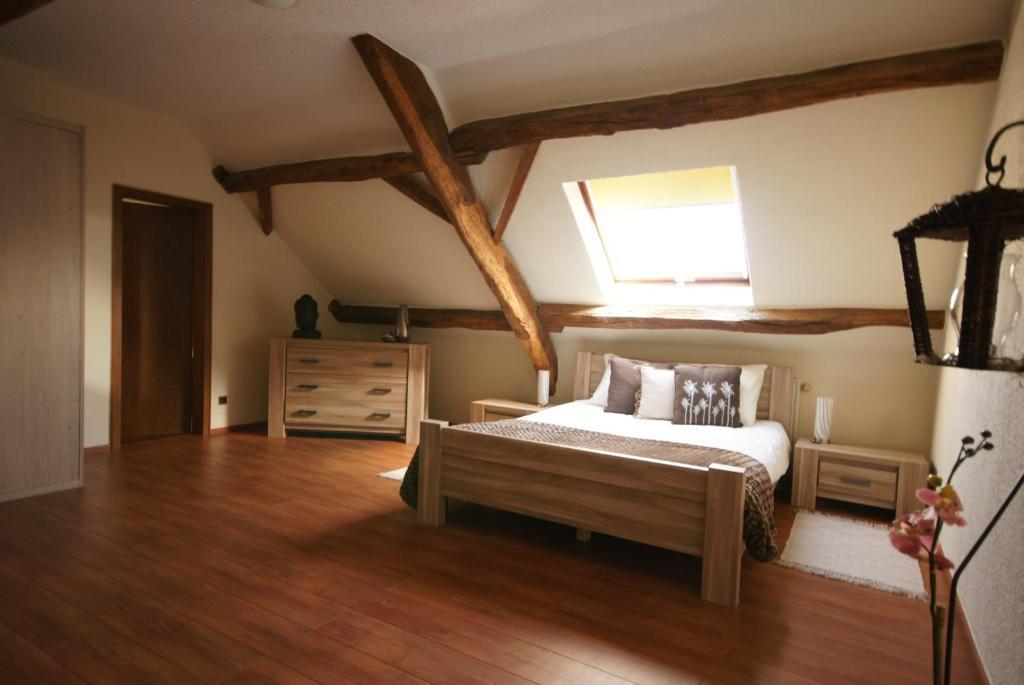 Landgasthof Em Lade Dahlem  Rom bilde